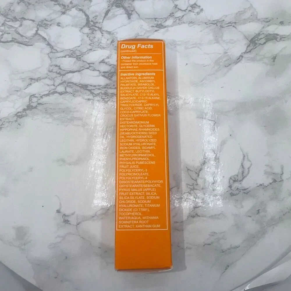 LIVE TINTED Hueguard Tint Mineral Sunscreen in Shade 01- 40mL/1.35 Fl oz NEW!